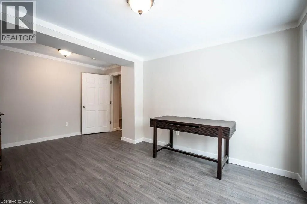 34 BURN Place Unit# 5, #5