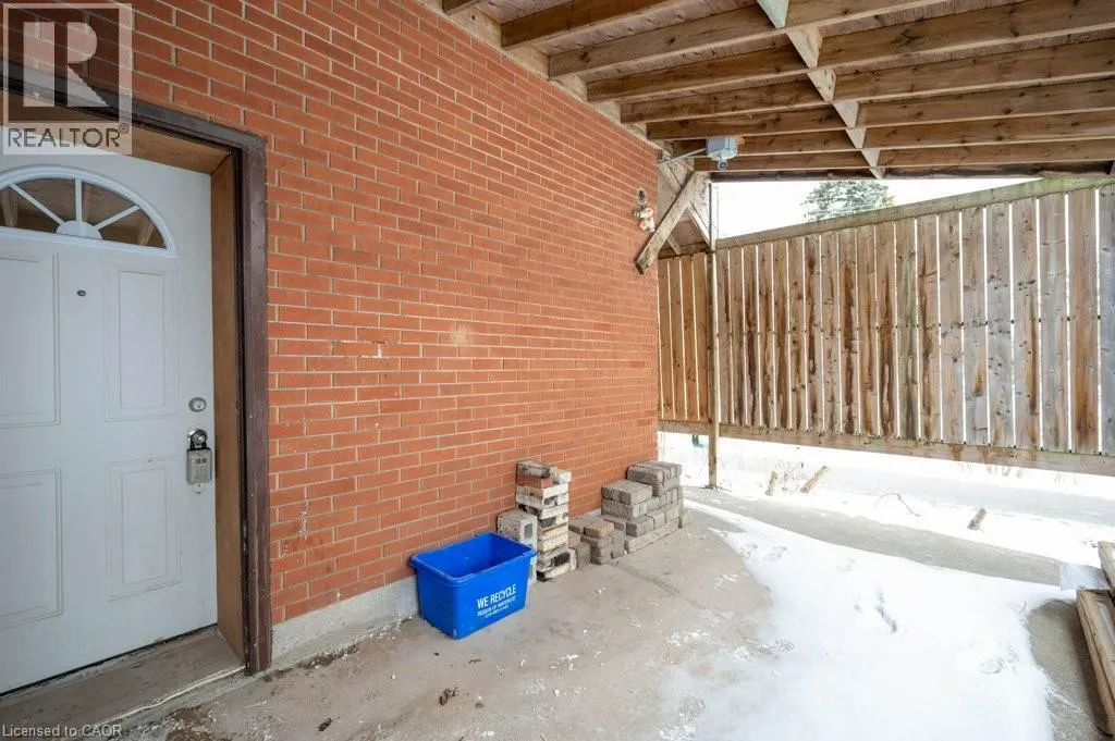 34 BURN Place Unit# 5, #5