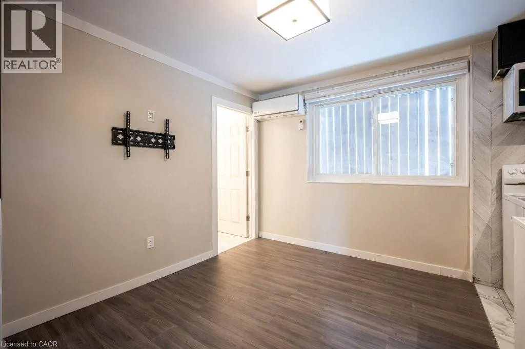 34 BURN Place Unit# 5, #5