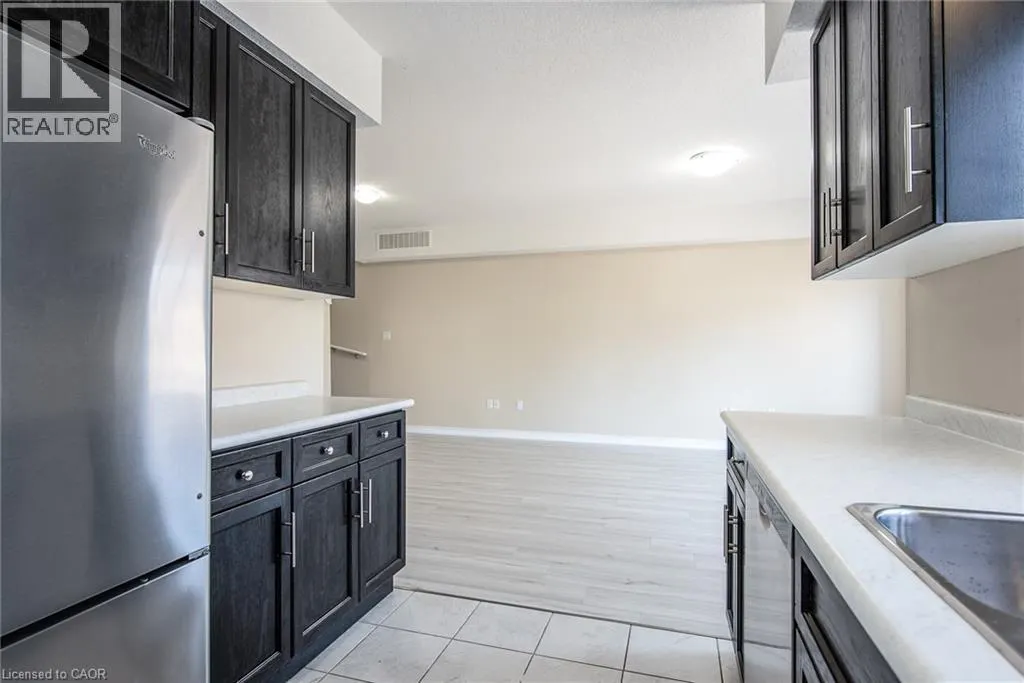 70 WILLOWRUN Drive Unit# H 3, #H 3
