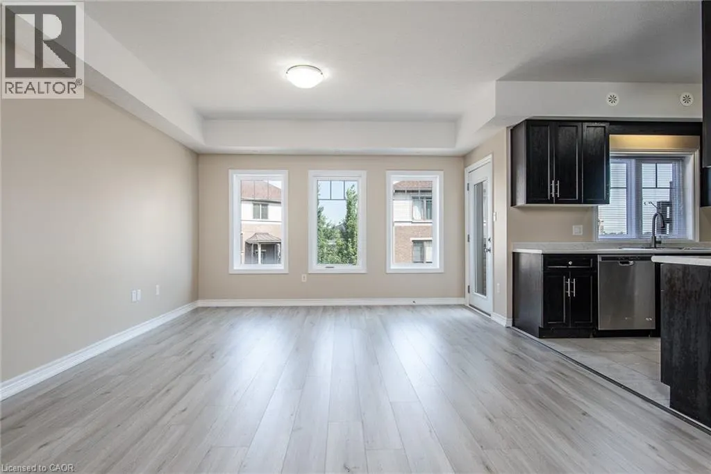 70 WILLOWRUN Drive Unit# H 3, #H 3