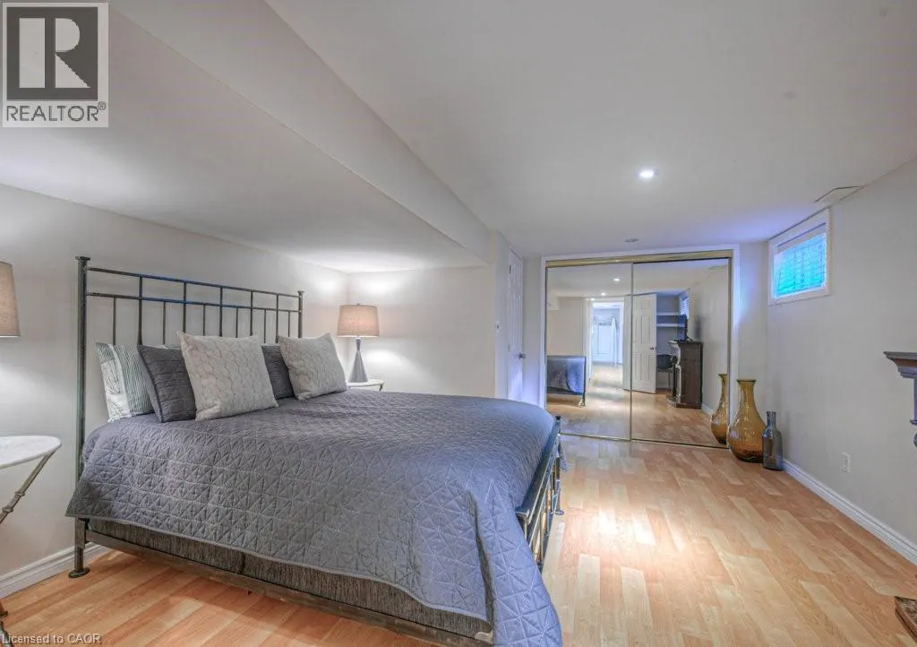 18 HILLTOP Drive