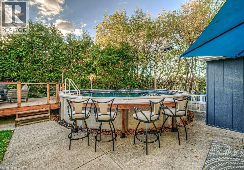 18 HILLTOP Drive