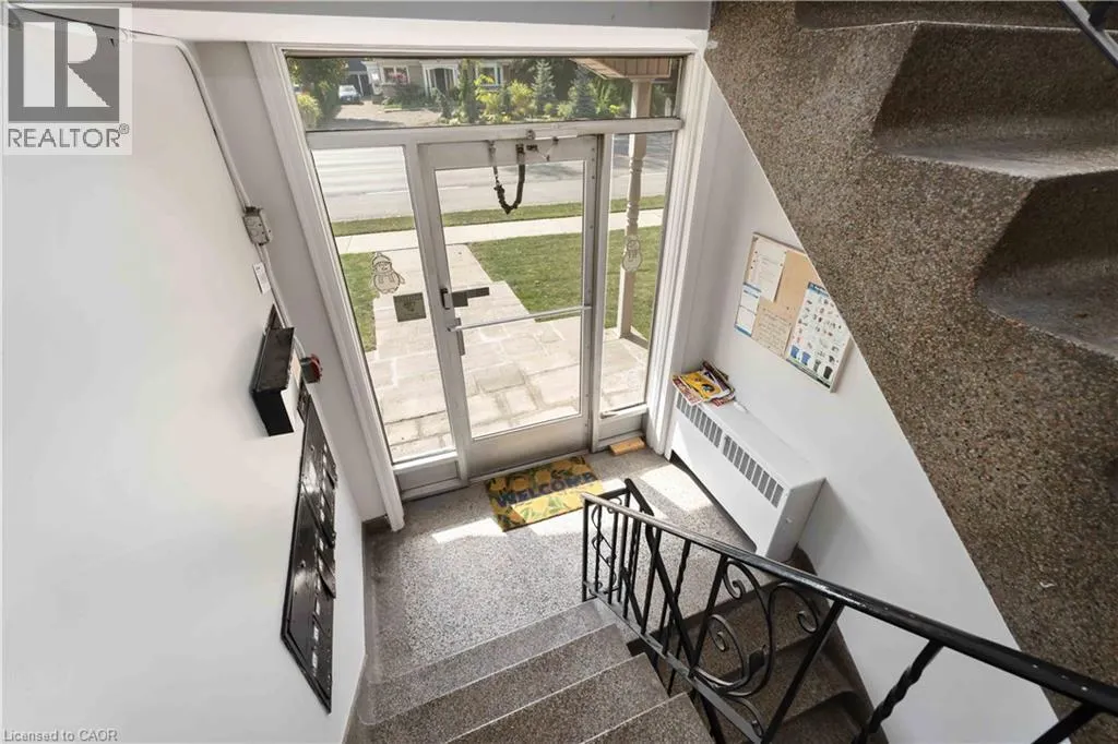 2189 KING Street E Unit# 12, #12