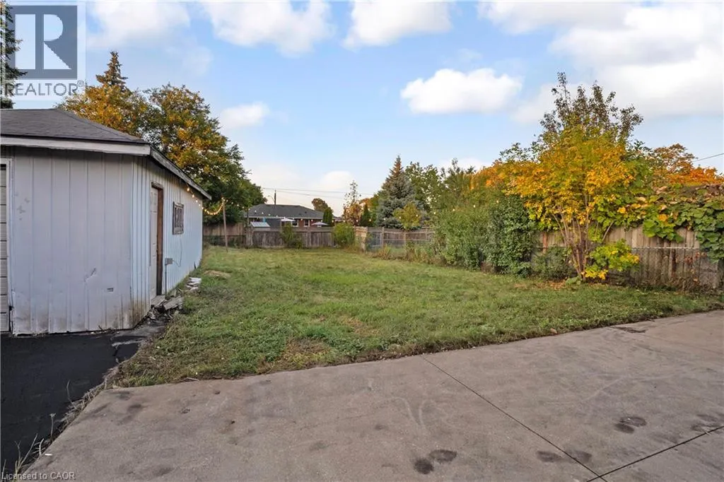 959 E MOHAWK Road E