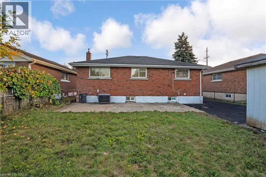 959 E MOHAWK Road E
