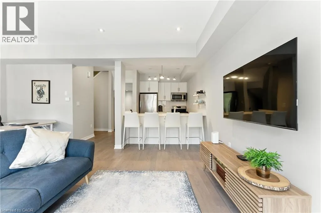 377 GLANCASTER Road Unit# 37, #37