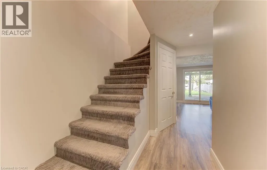 84 MONTANA Crescent