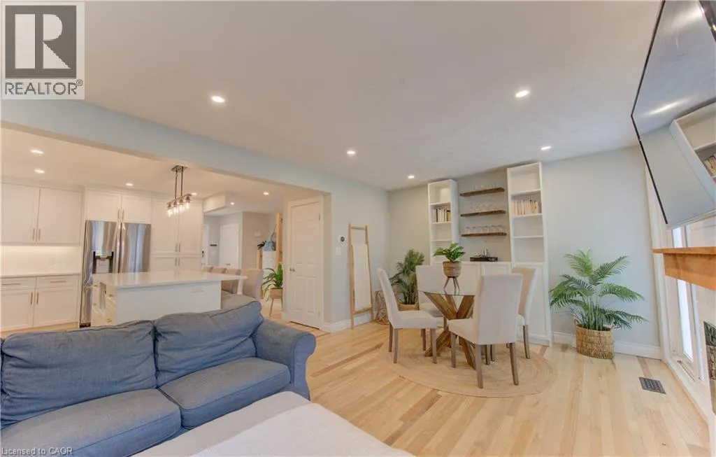 84 MONTANA Crescent