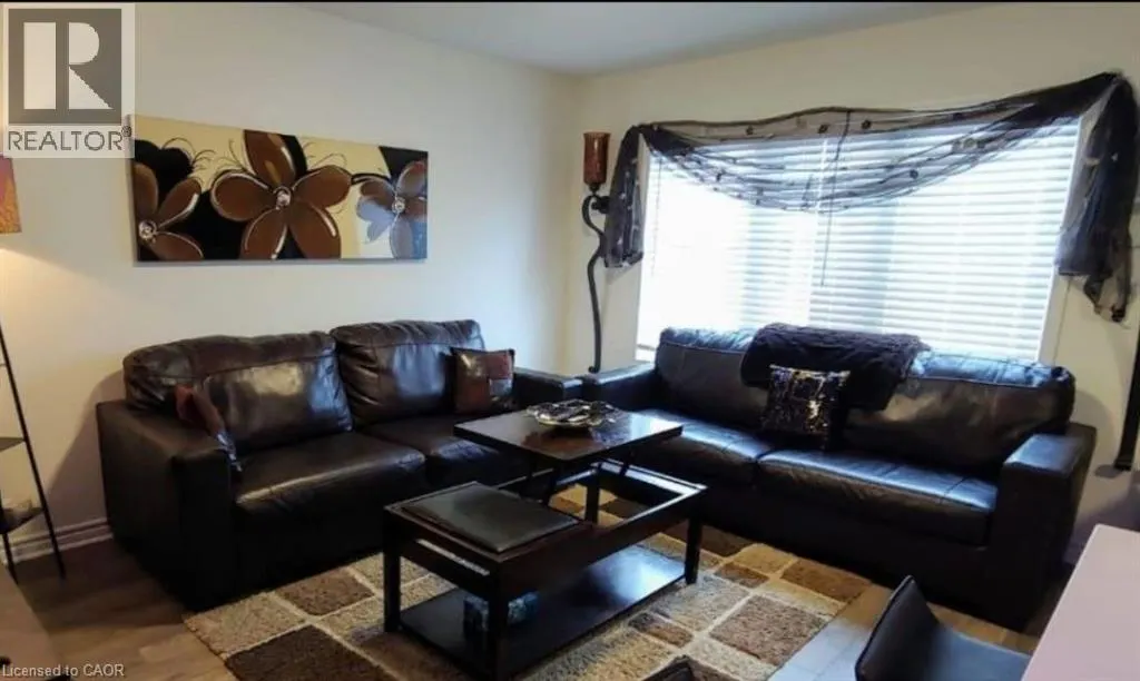 455 GUELPH Avenue Unit# 11, #11