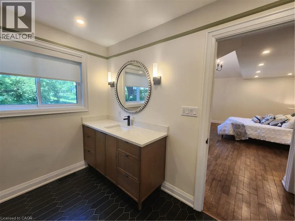 2019 DUNDAS Street