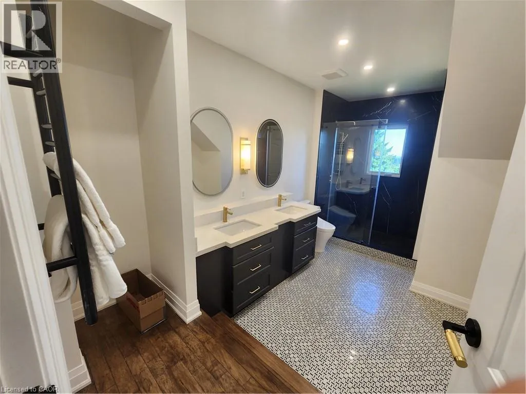 2019 DUNDAS Street
