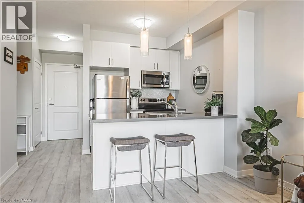125 SHOREVIEW PLACE Place Unit# 28, #28