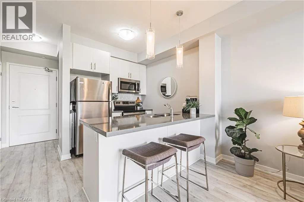 125 SHOREVIEW PLACE Place Unit# 28, #28