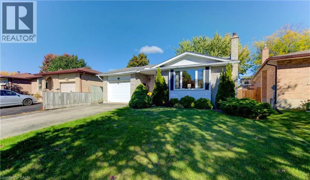 143 CLEARWATER Crescent