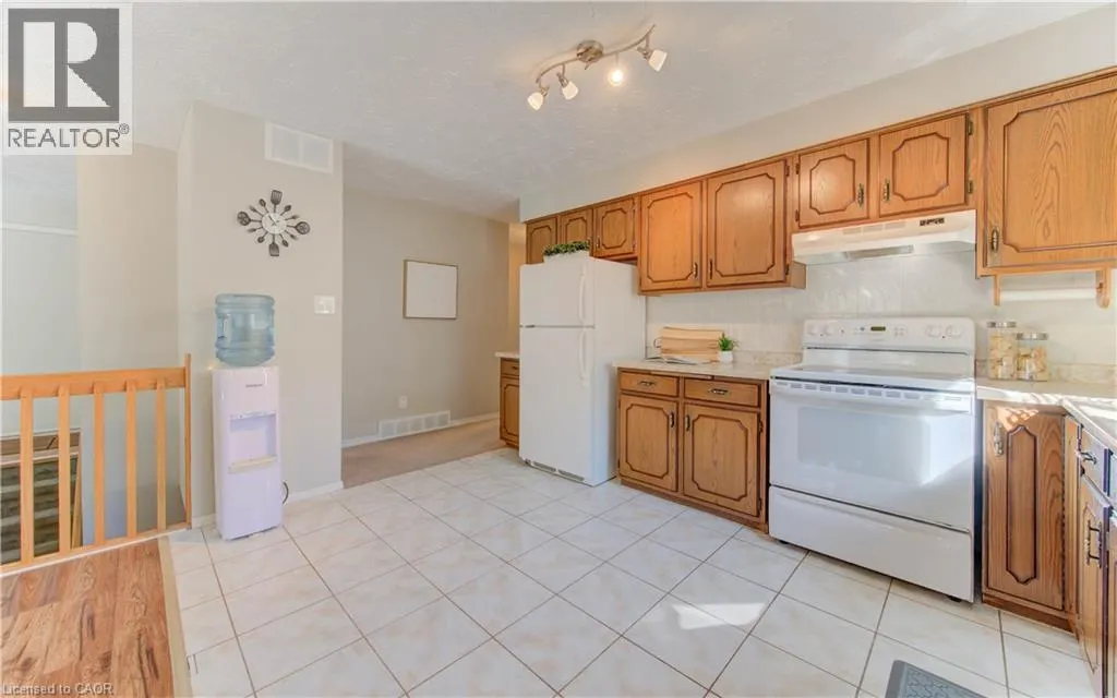 143 CLEARWATER Crescent