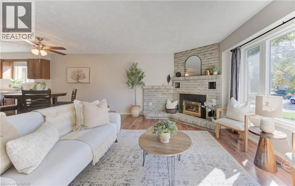 143 CLEARWATER Crescent