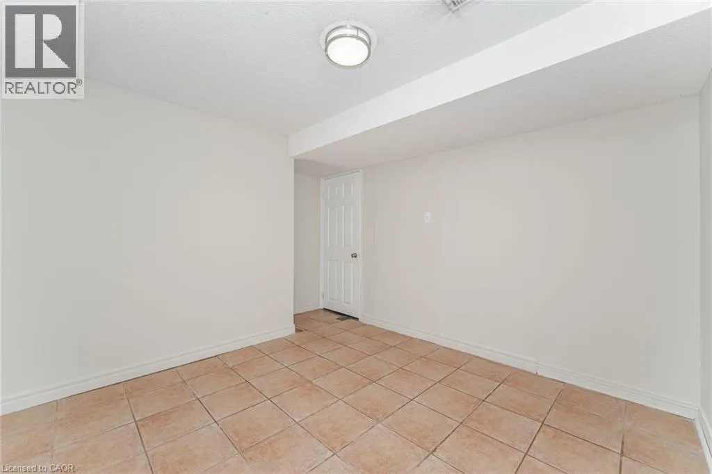 3783 KEENAN Crescent