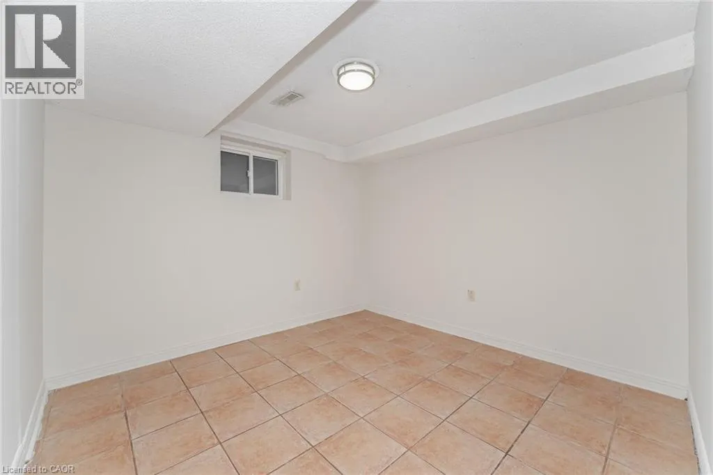 3783 KEENAN Crescent