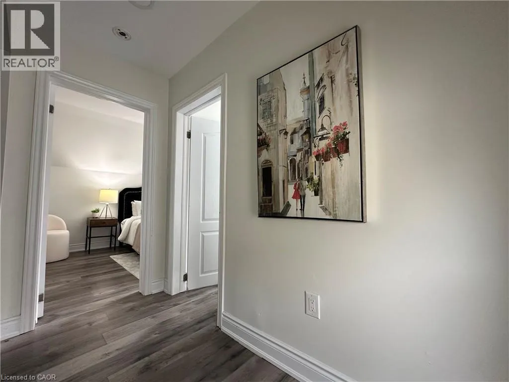 315 SIMCOE Street