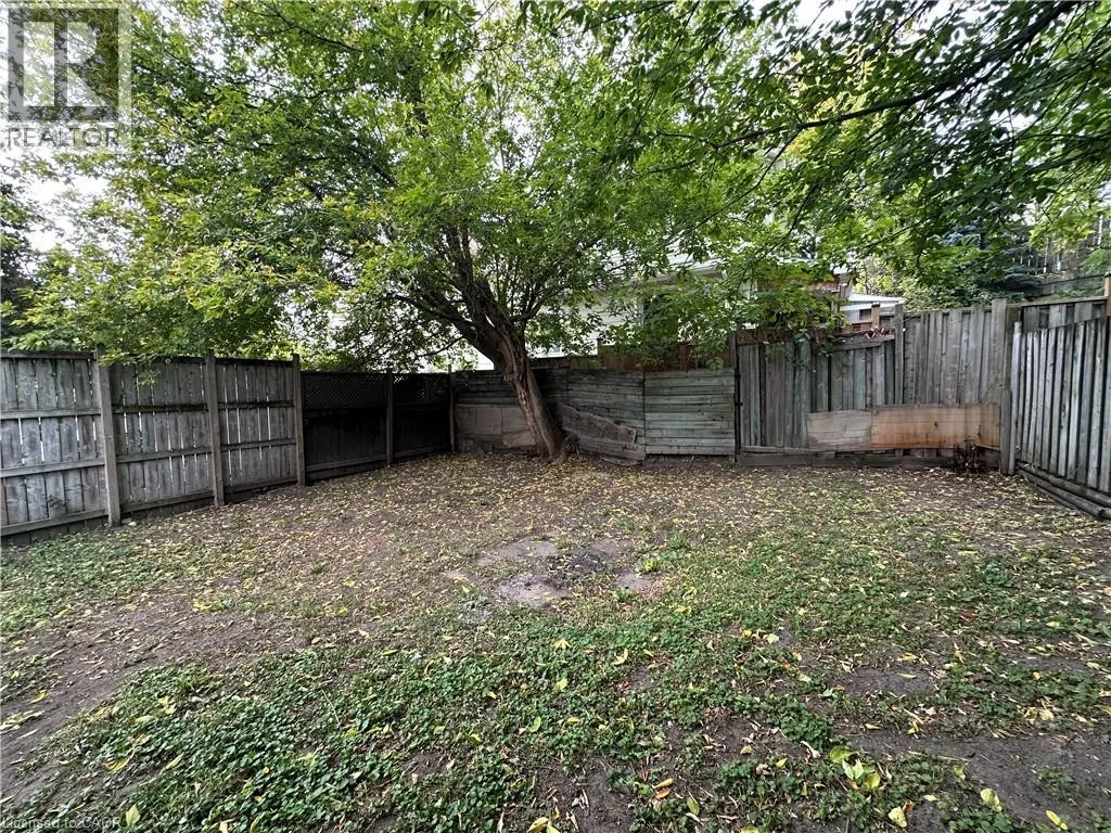 315 SIMCOE Street