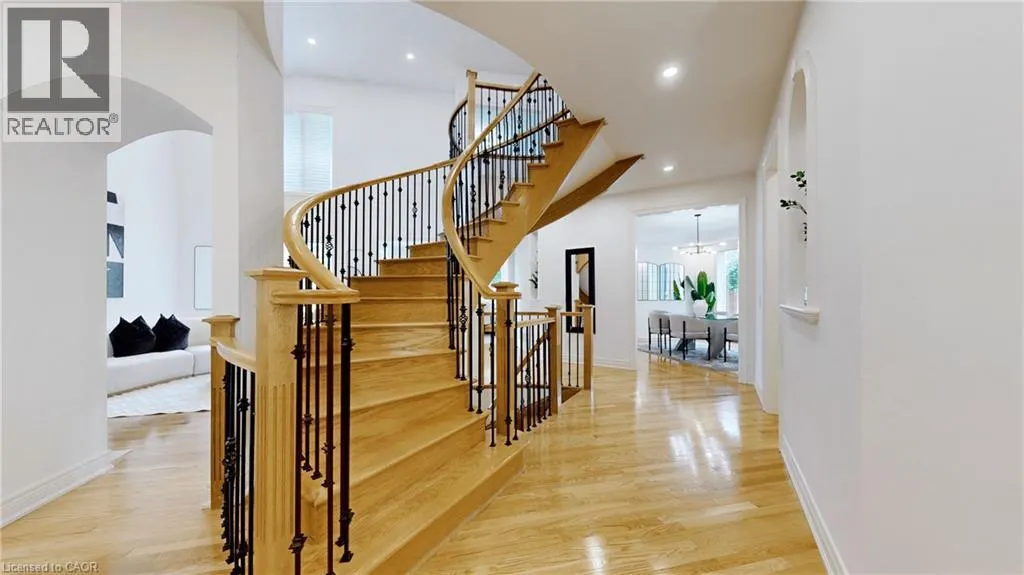 2238 LYNDHURST Drive