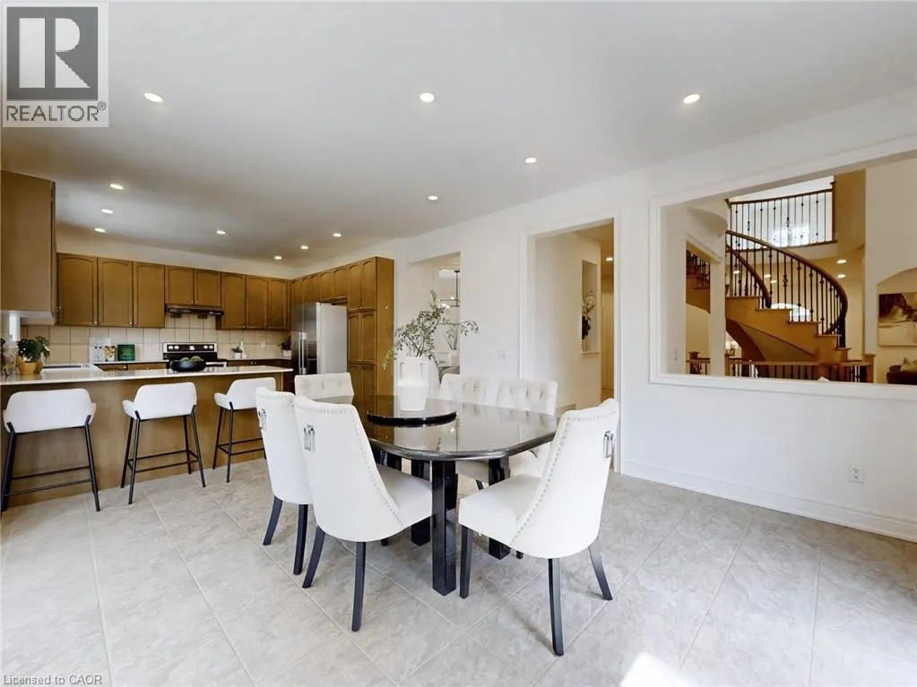 2238 LYNDHURST Drive