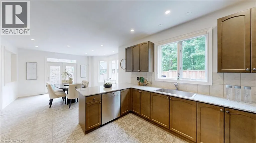 2238 LYNDHURST Drive