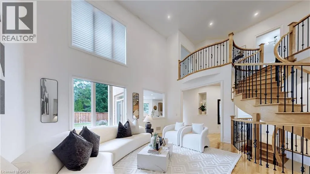 2238 LYNDHURST Drive