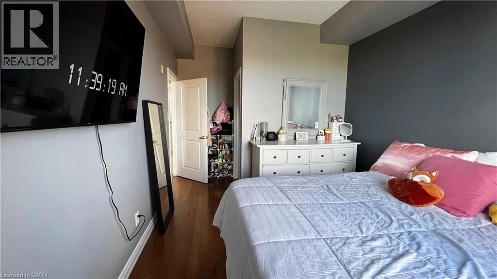 5327 UPPER MIDDLE Road Unit# 212, #212