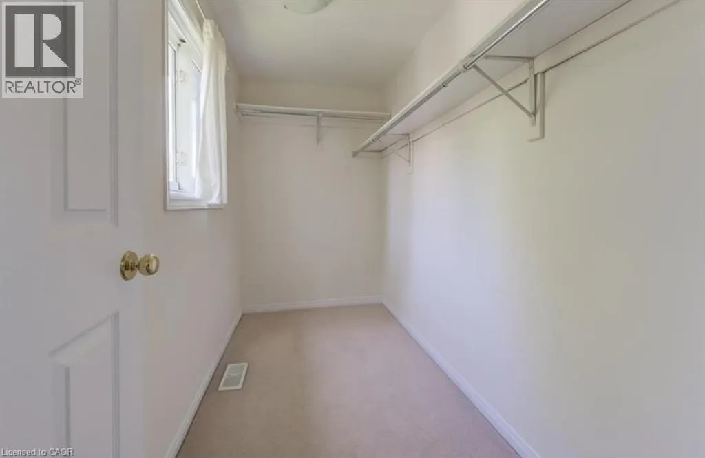 633 VIOLET Street