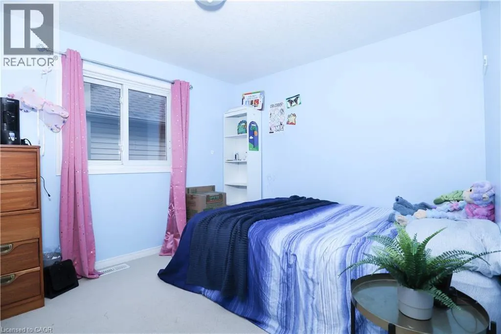 633 VIOLET Street