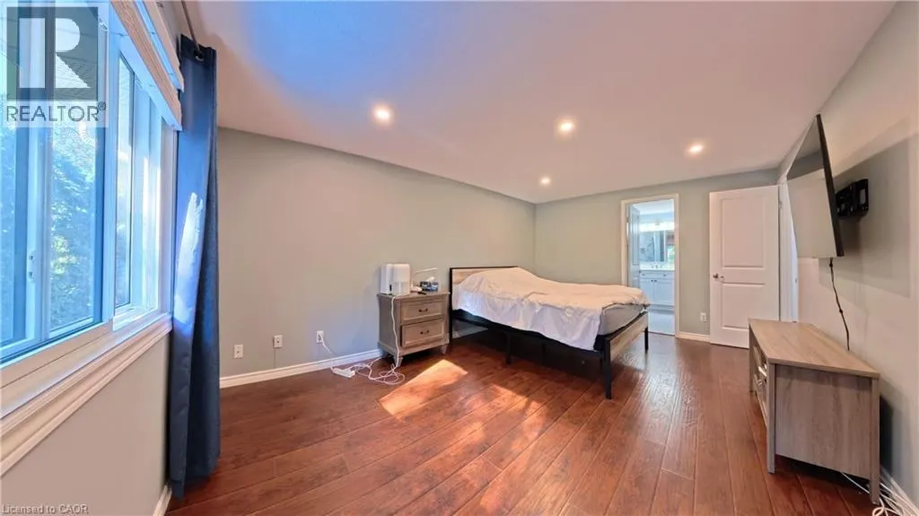 131 CARLYLE Drive
