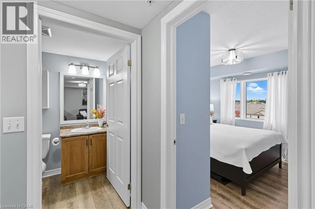 67 KINGSBURY SQUARE Square SW Unit# 411, #411