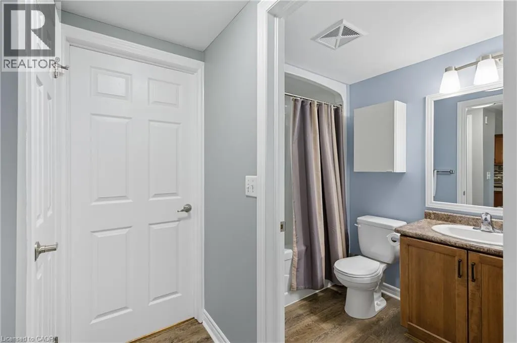 67 KINGSBURY SQUARE Square SW Unit# 411, #411