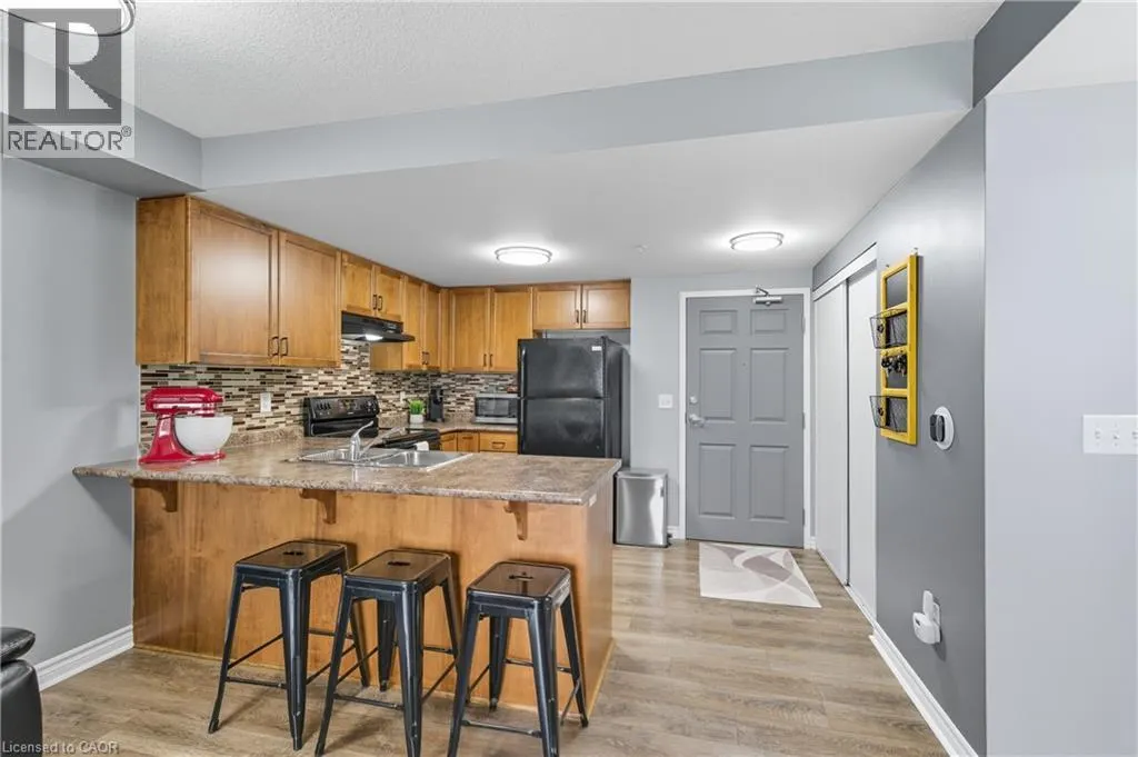 67 KINGSBURY SQUARE Square SW Unit# 411, #411