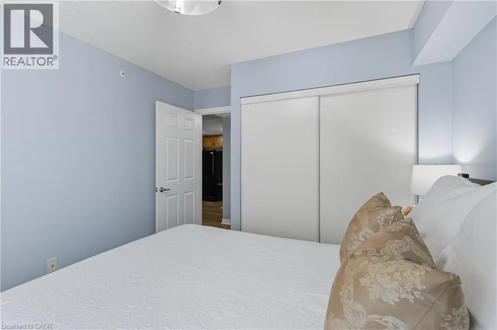 67 KINGSBURY SQUARE Square SW Unit# 411, #411