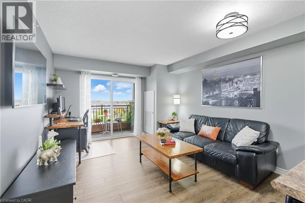 67 KINGSBURY SQUARE Square SW Unit# 411, #411