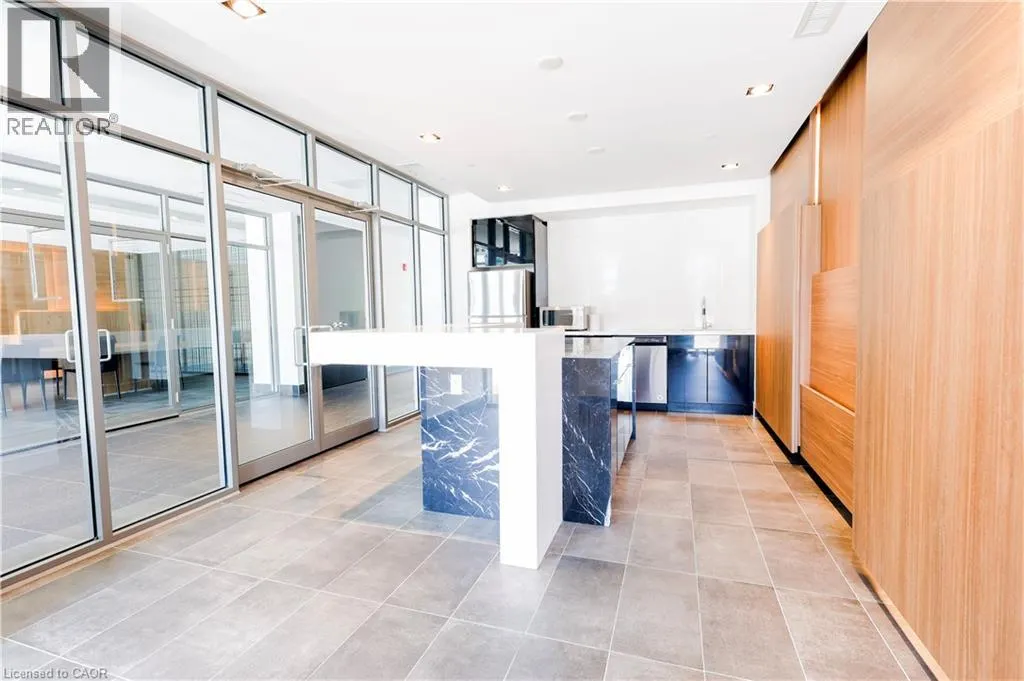 5240 DUNDAS Street Unit# B215, #B215