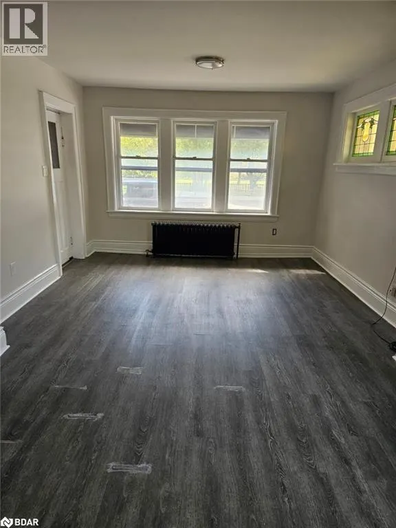 983 MAIN Street E Unit# 1, #1