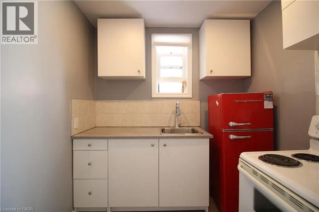 227 JAMES Street N Unit# 2, #2
