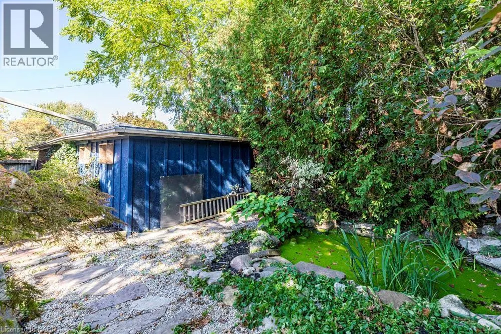 627 ERAMOSA Road