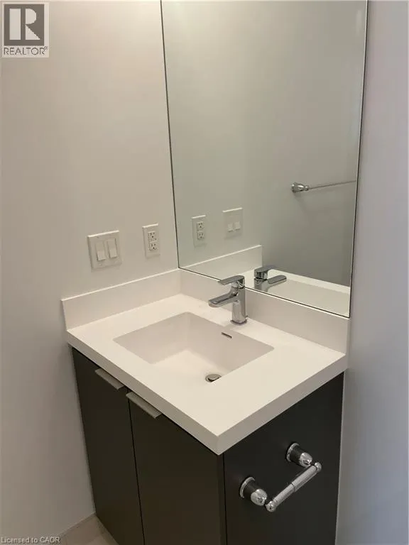 50 DUNFIELD Avenue Unit# 512, #512