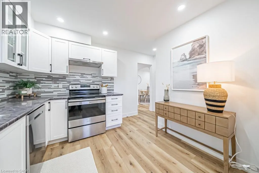 14 WOODBINE Avenue Unit# A, #A