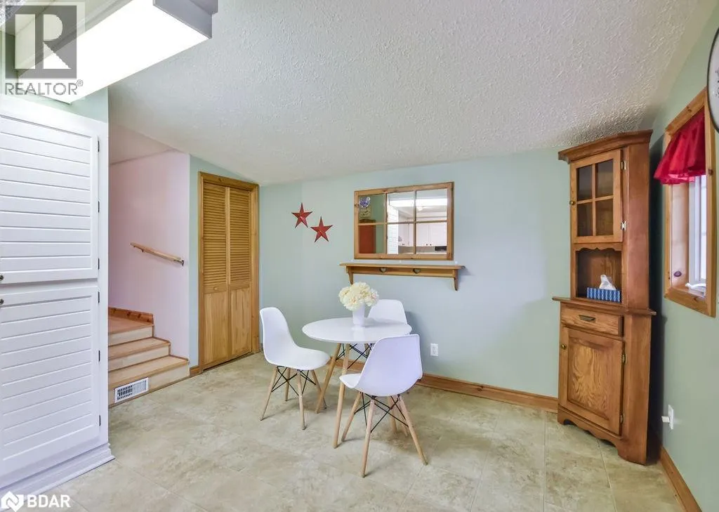 4306 WAINMAN Line