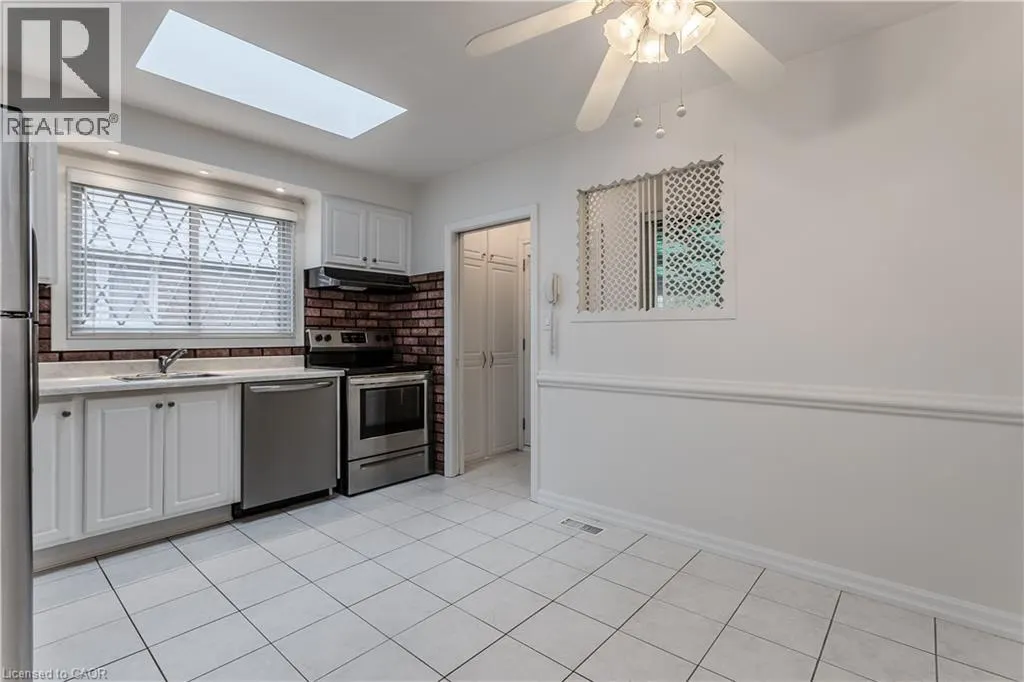 58 GOLDFINCH Road