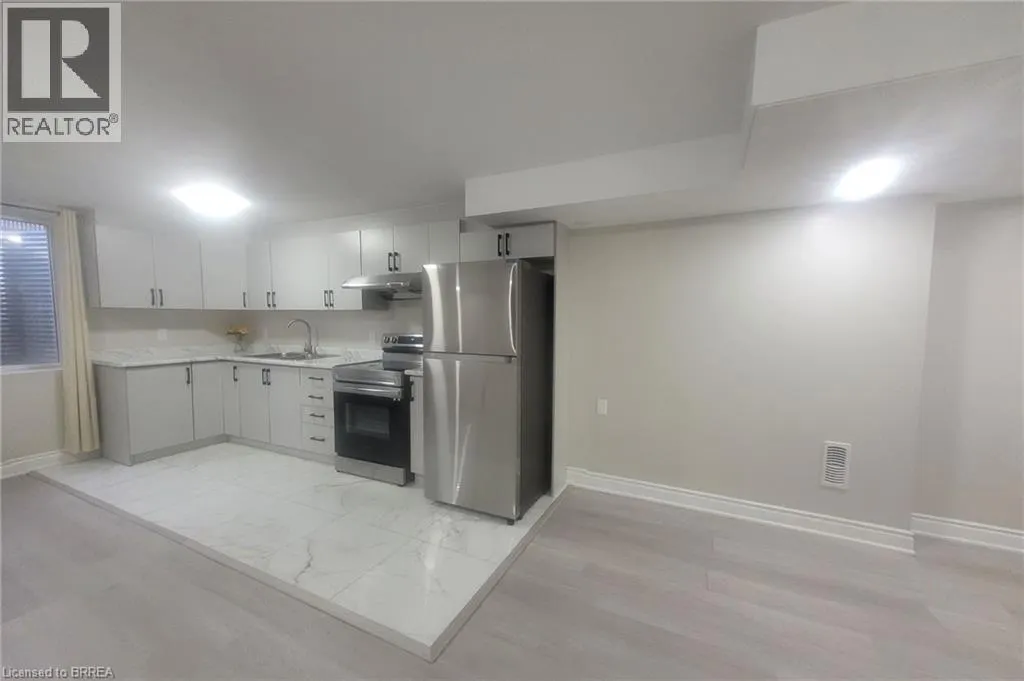 22 IAN ORMSTON Drive Unit# LOWER, #LOWER