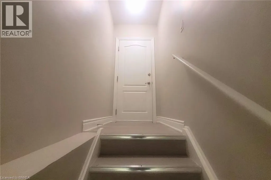 22 IAN ORMSTON Drive Unit# LOWER, #LOWER