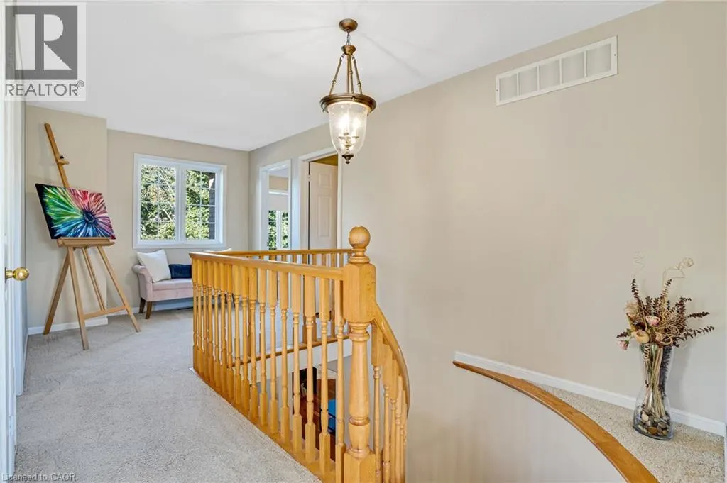 16 CANNING Crescent