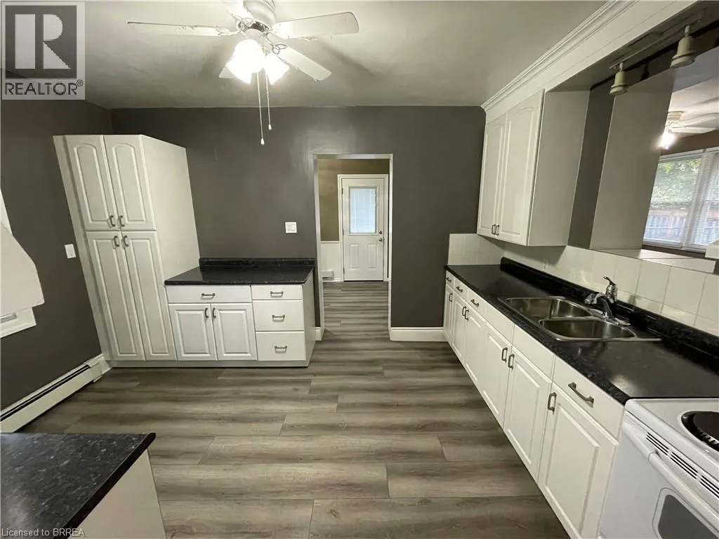 75 PARK Avenue Unit# BACK, #BACK